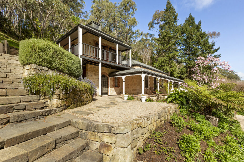 71 Sturt Valley Road Stirling feature listing facade