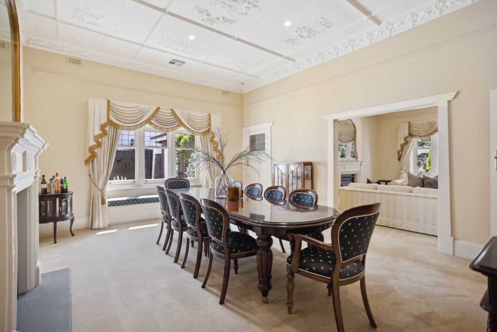 10 Whistler Avenue Unley Park dining room